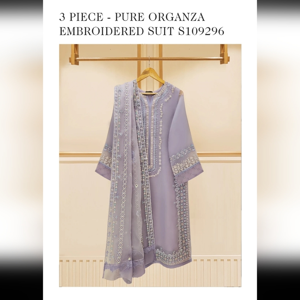 Sold Agha Noor 3pcs Organza Suit